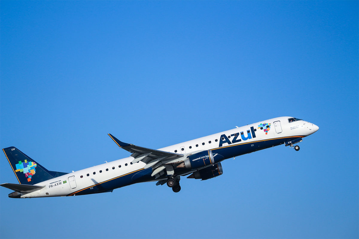 Rio de Janeiro, Brazil, December 17, 2018: Brazilian government now allows foreign investors to own up to 100% of the capital of Brazilian airlines. Previously, Brazilian law allowed foreigners to own at most 20% of the capital of these companies. In this image: Azul Linhas Aereas airplane, an Embraer 195 taking off from Santos Dumont Airport, in Rio de Janeiro. (Photo by Luiz Souza/NurPhoto via Getty Images)