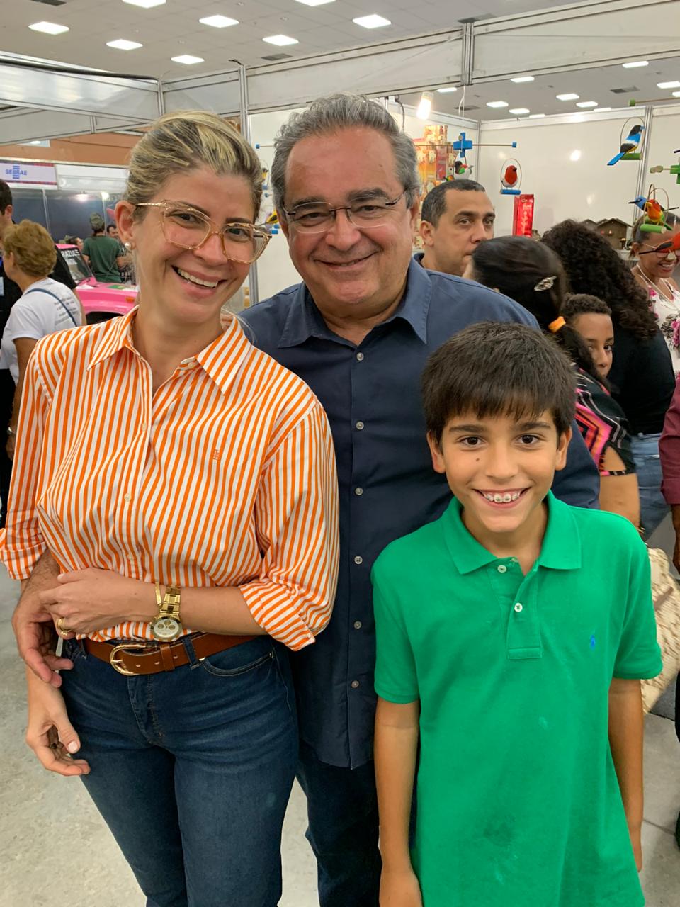O Prefeito de Natal Álvaro Dias com a primeira dama Amanda Dias e o filho Rafael Dias