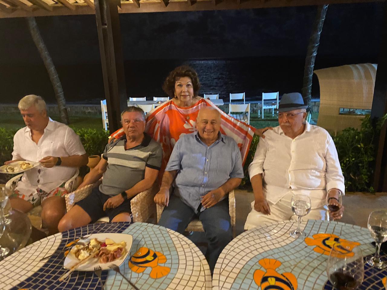 D. Denise com Dinarte Patriota, Dr. Sidney Gurgel, Dr. Álvaro Alberto Barreto e Cassiano Arruda Câmara