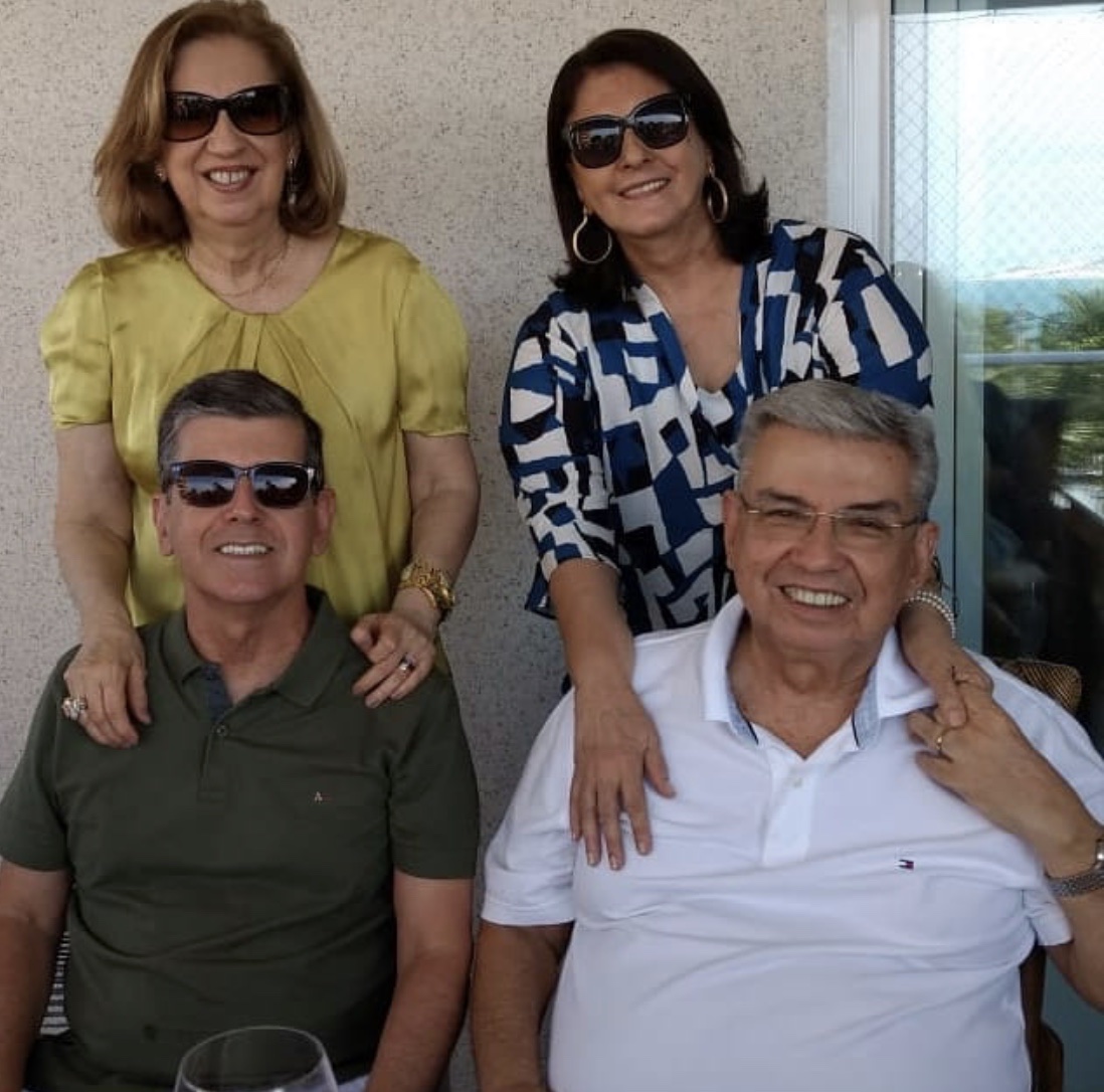 Dadaça Emerenciano em felicidades com os irmãos Papau, Dodora e Garibaldi Alves