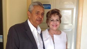 Felicidades para Fafá Rosado, ao lado do marido Leonardo Nogueira