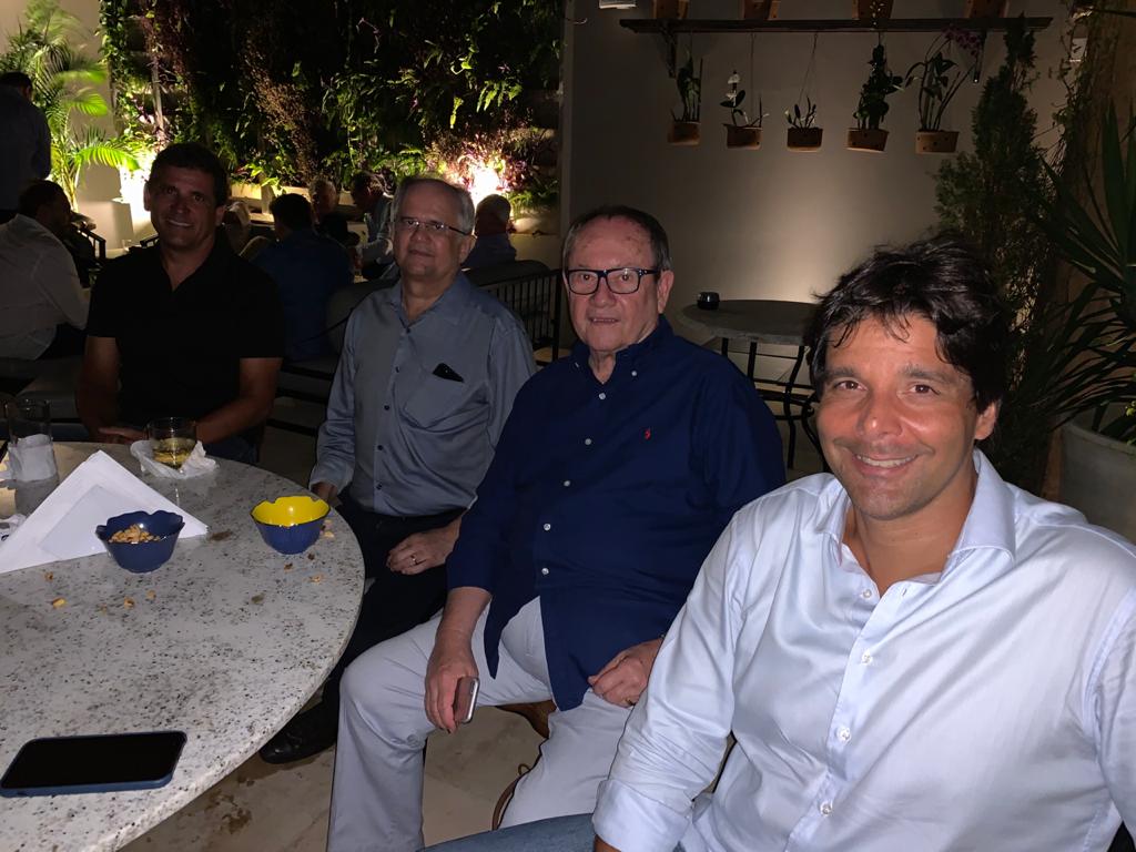 Guto Rodrigues, Tarcísio Barros e Sílvio Torquato em brindes para Felipe Maia