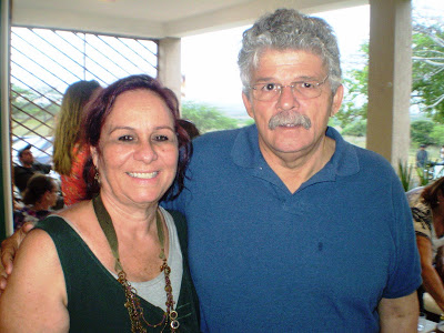 Graça Arruda é comemorada pelo marido Leonardo Arruda