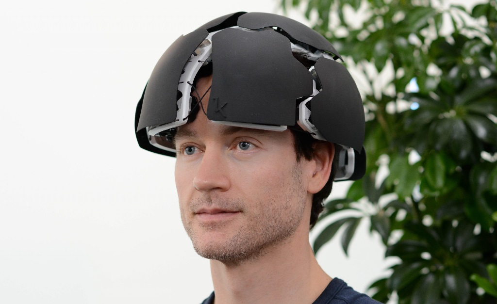 O capacete "Flux" que ler a mente humana