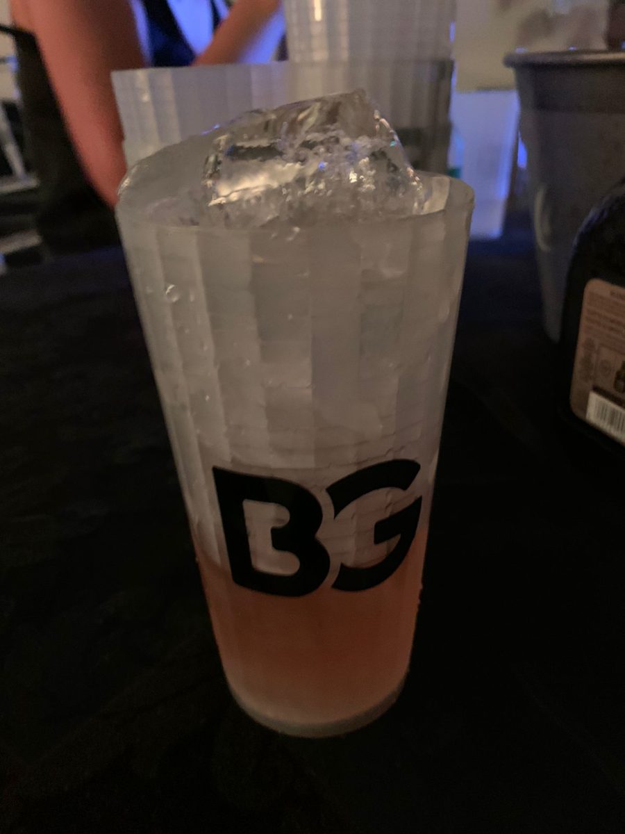Os copos do camarote do BG