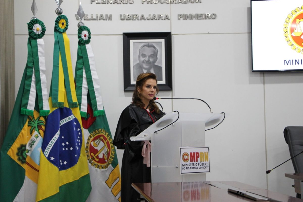 Promotora Elaine Cardoso